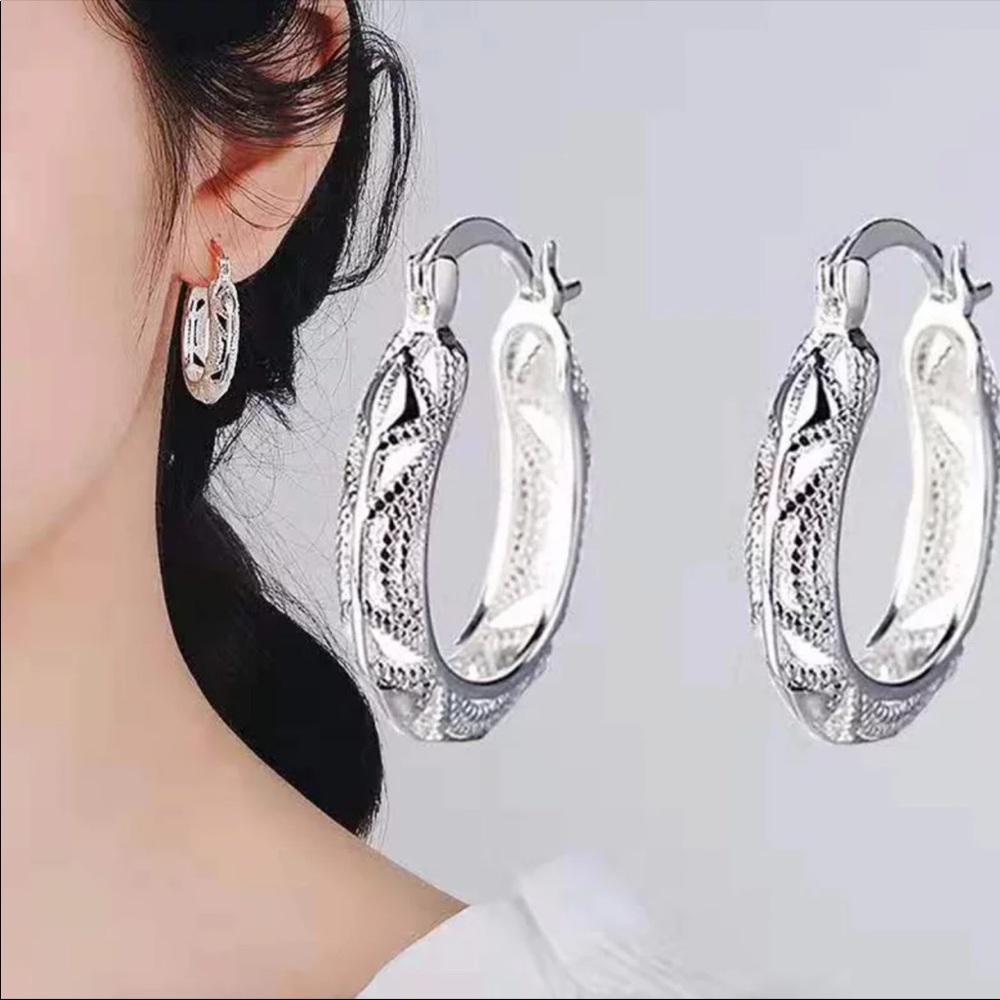 New 925 Silver Women’s Fashion Thick Hoop Earrings
